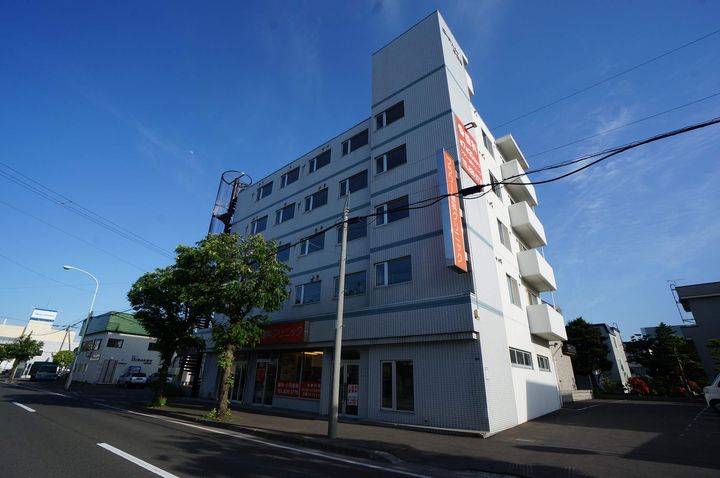 ロードリバー平和通501の外観