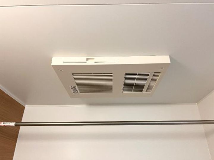 ハウスKMT202の内装