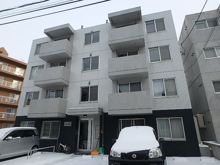 アメニティーズ美園の外観