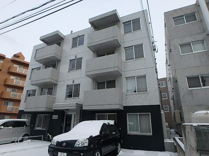 アメニティーズ美園の外観