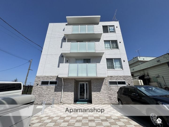 リベルティ西岡の外観