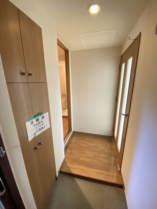 アクセス東札幌903の玄関