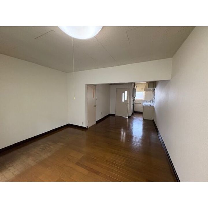 コーポ162101の居間