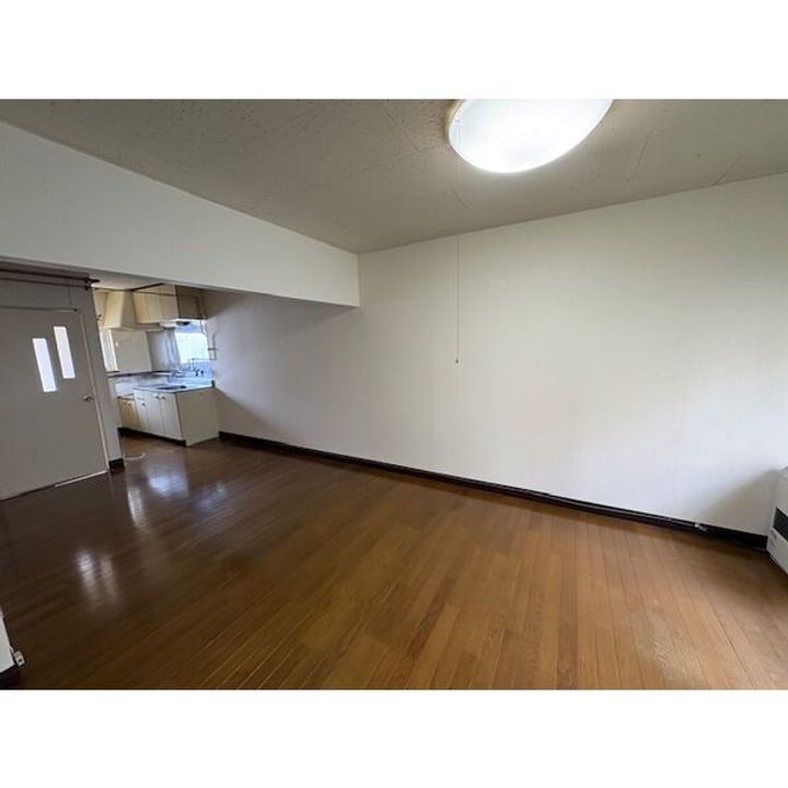 コーポ162101の居間