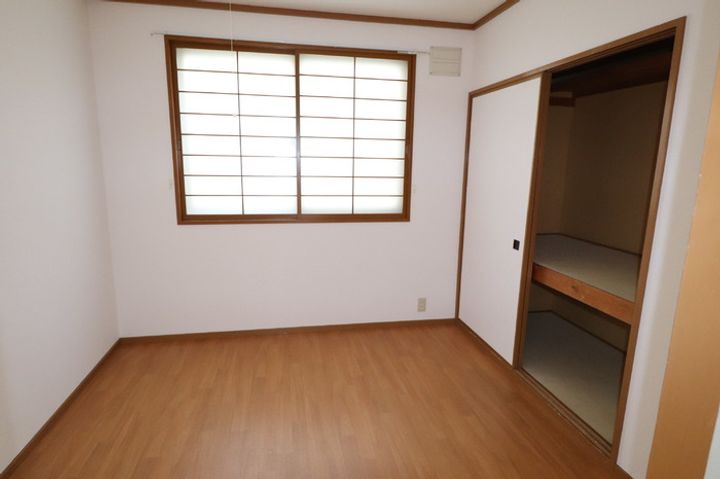 レスタシオン元町 壱弐参四番館の内装