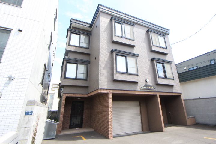 リーベンス南10条105の外観