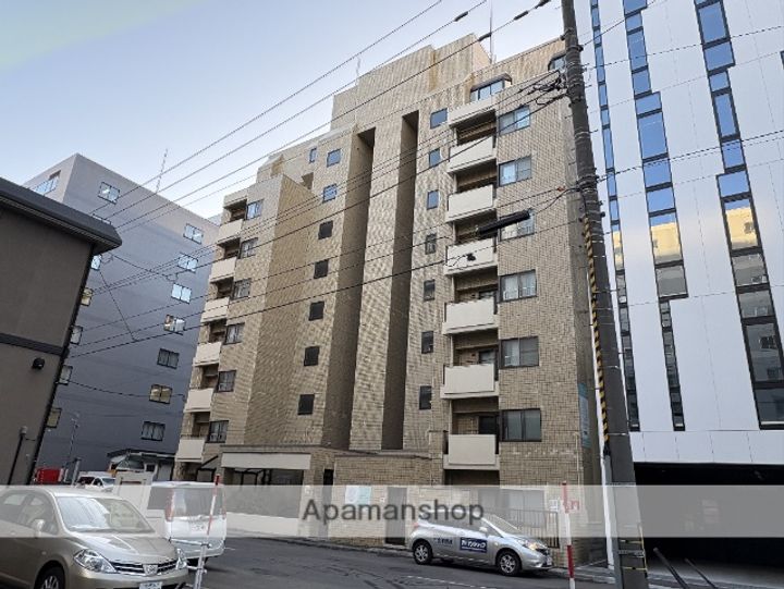 北海道札幌市中央区南一条東2丁目の賃貸マンションの外観