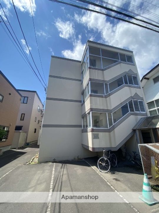 北海道札幌市中央区宮の森三条2丁目の賃貸マンションの外観