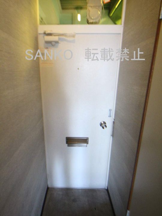 GRACIAS GASHINⅢ105の玄関