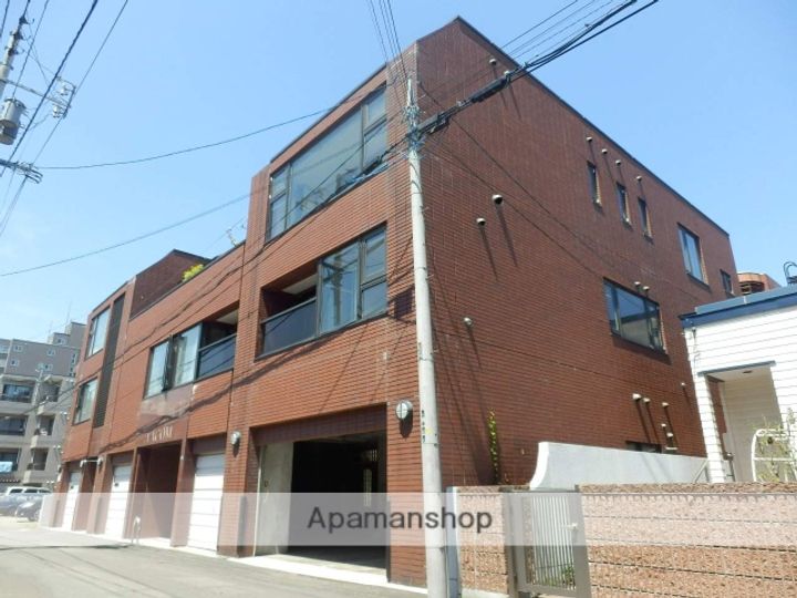 北海道札幌市中央区南六条西16丁目の賃貸マンションの外観