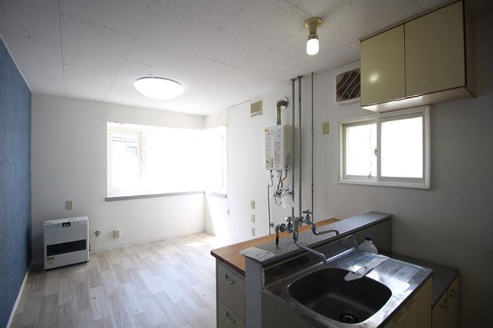 ハイライフ円山の居間