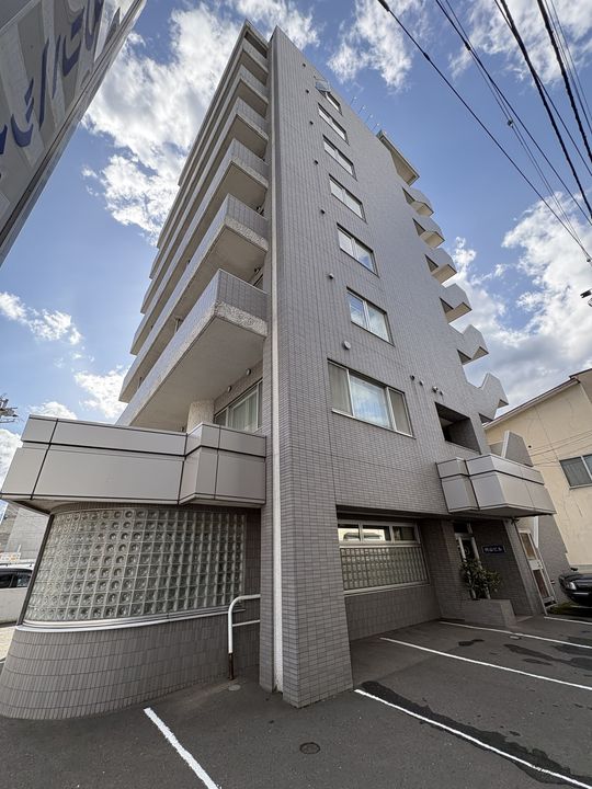 内山ビル802の外観