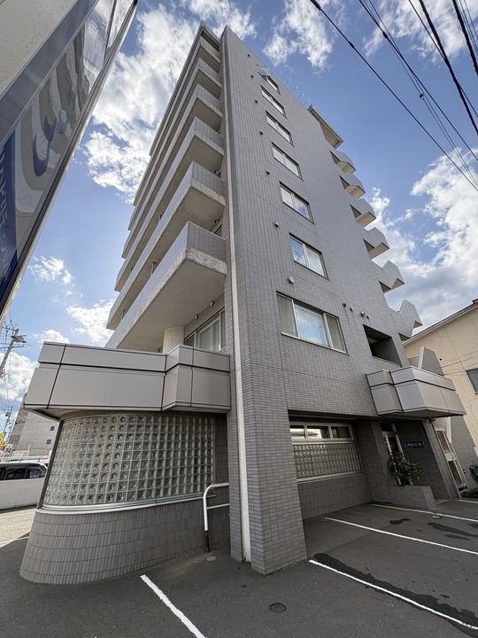 内山ビル802の外観