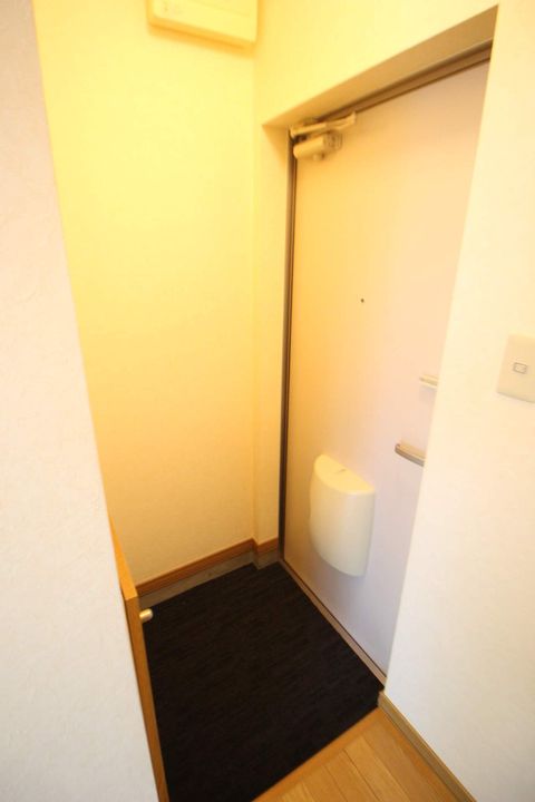 リヴィエール55の玄関