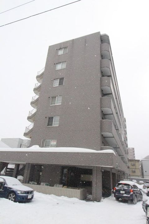 エクシード円山公園南の外観