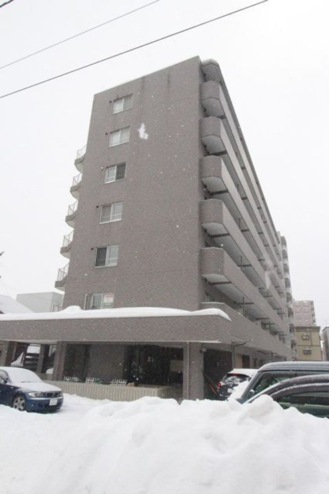 エクシード円山公園南の外観