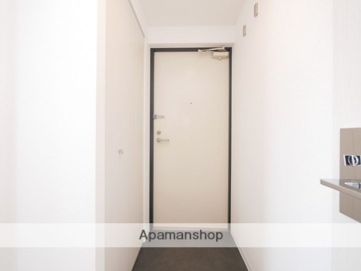 IRIS(イリス)HONCHOUの玄関