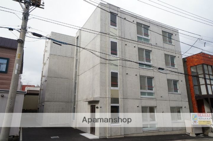 IRIS(イリス)HONCHOUの外観