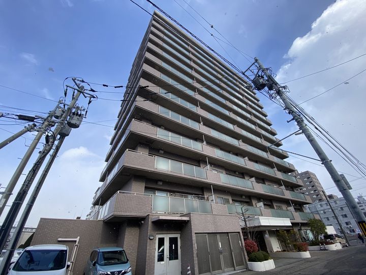 サムティレジデンス南8条704の外観