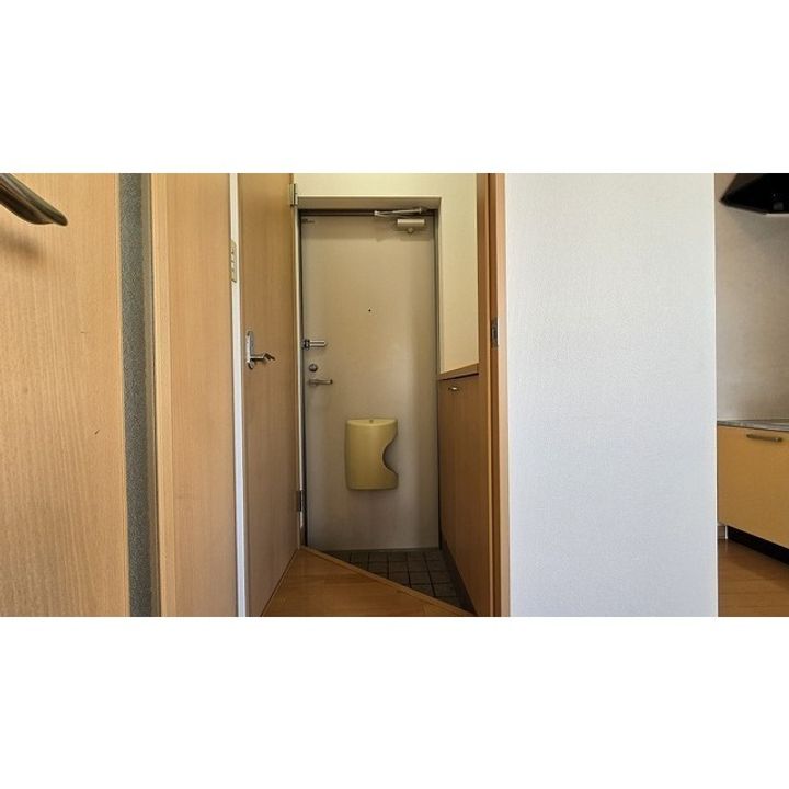 マーテン東札幌201の玄関