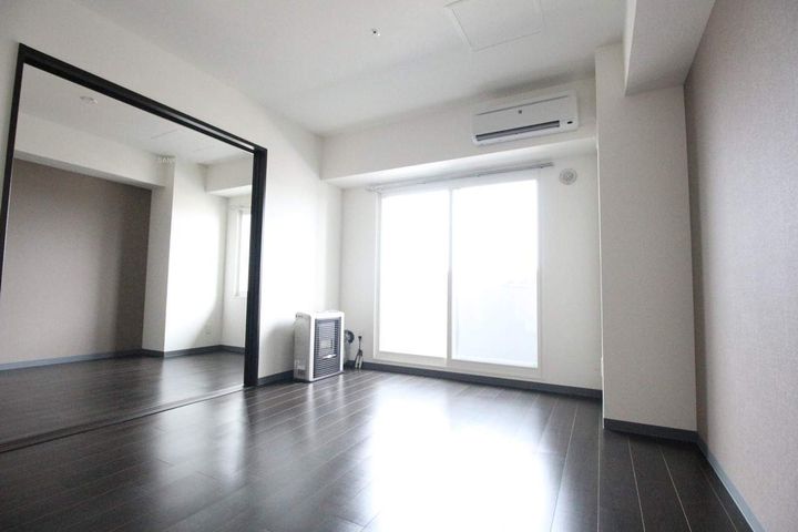 サンコート本郷通ガーデンヒルズの居間