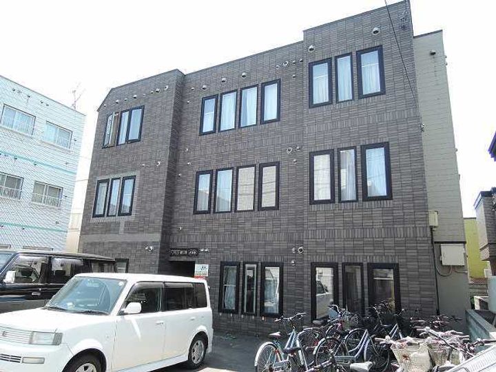 北海道札幌市中央区南十条西9丁目の賃貸アパートの外観