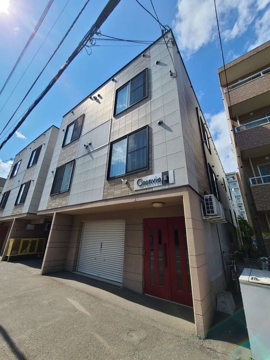 グランビアIIの外観