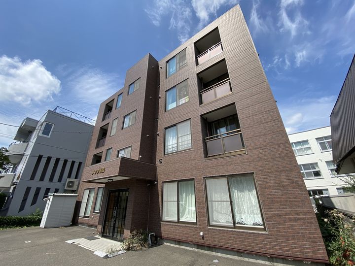 北海道札幌市中央区南十条西17丁目の賃貸マンションの外観