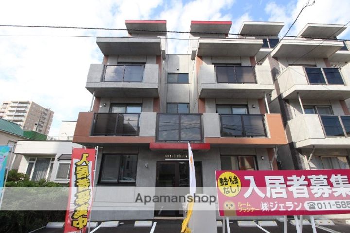 北海道札幌市中央区南十五条西14丁目の賃貸マンションの外観