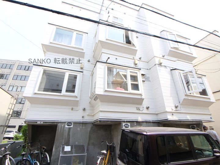 ハイライフ円山の外観