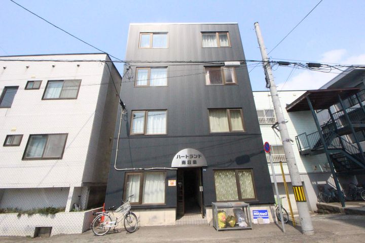 ハートランド南8条301の外観