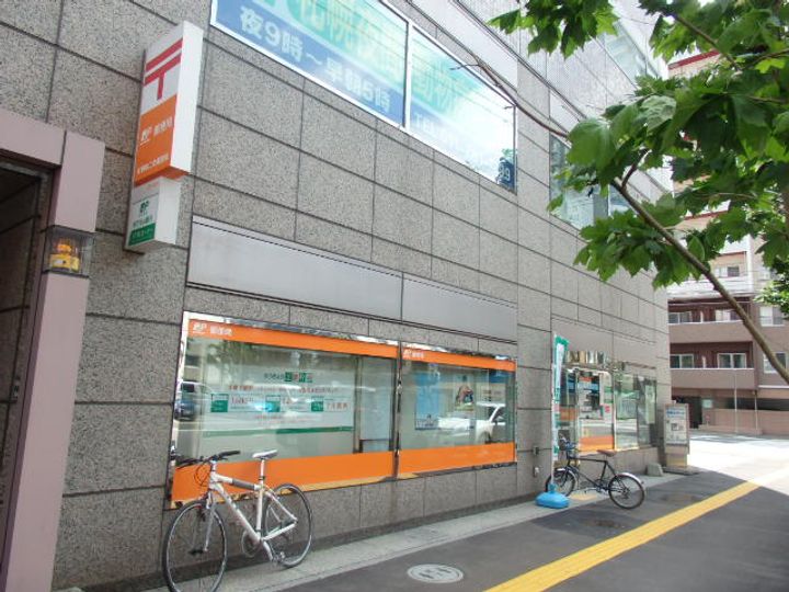 アルファスクエア大通の周辺