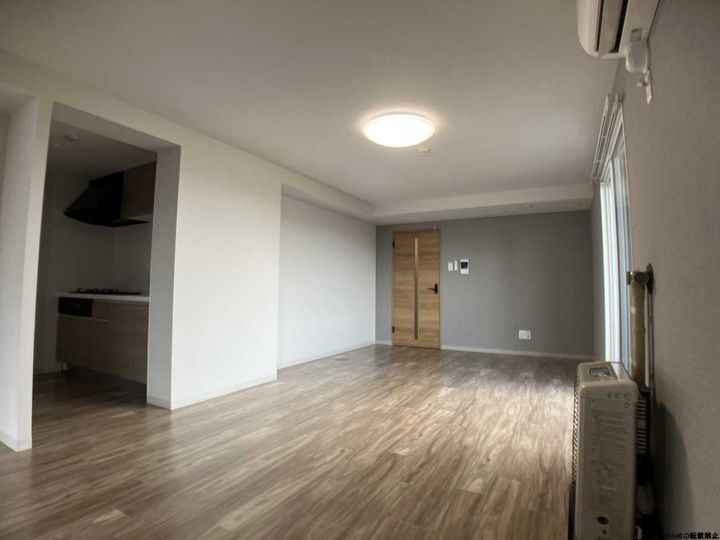 EN 本通17の居間