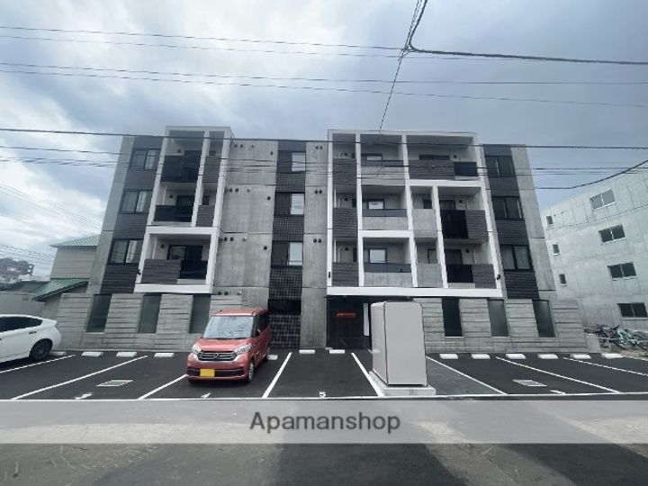 北海道札幌市中央区南十六条西6丁目の賃貸マンションの外観