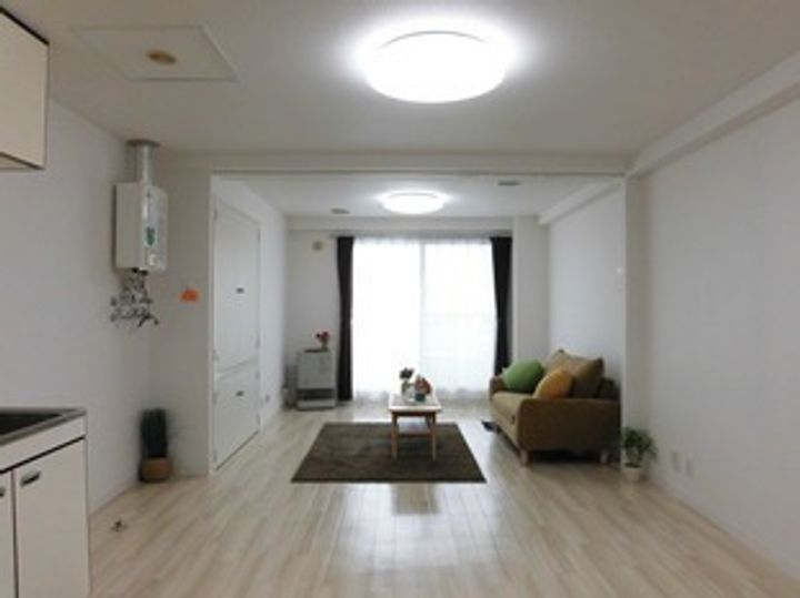 円山北町ハイム702の居間