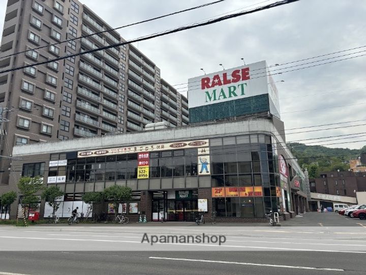 北海道札幌市中央区南二十三条西7丁目の賃貸マンションの周辺