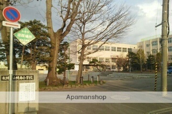 北海道札幌市中央区南二十三条西7丁目の賃貸マンションの周辺