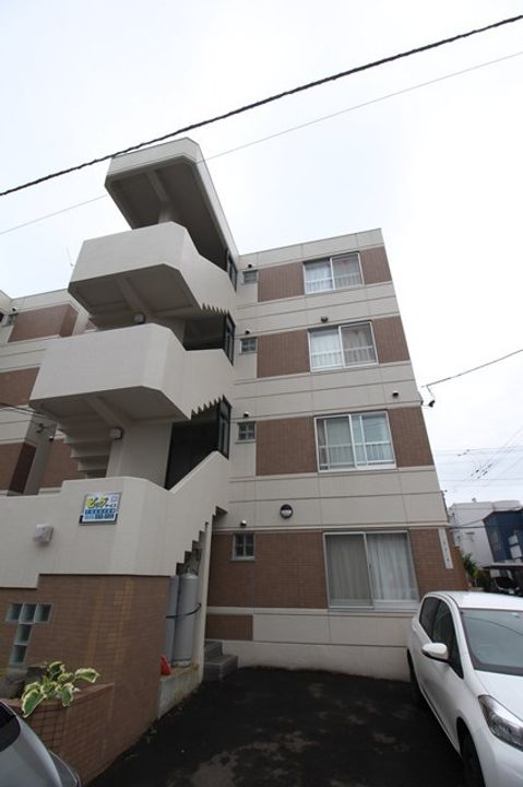 ドミシール宮の森の外観