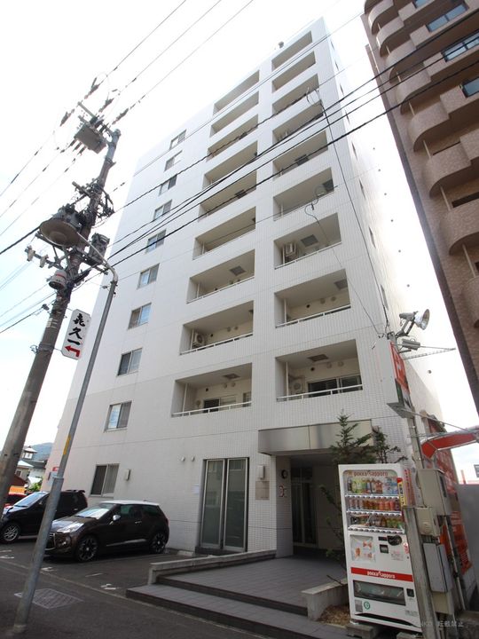 グランカーサ南13条の外観