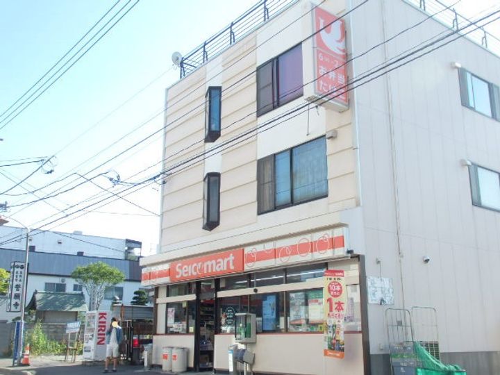 ラベンデール山鼻の周辺