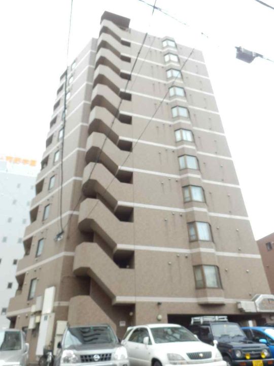 パークヒルズ中央411の外観