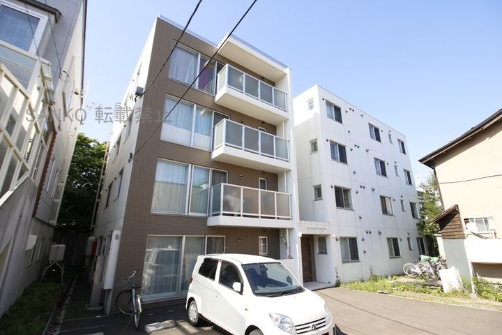 サクラディア苗穂402号室の外観