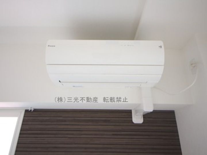 MODENA医大前の内装