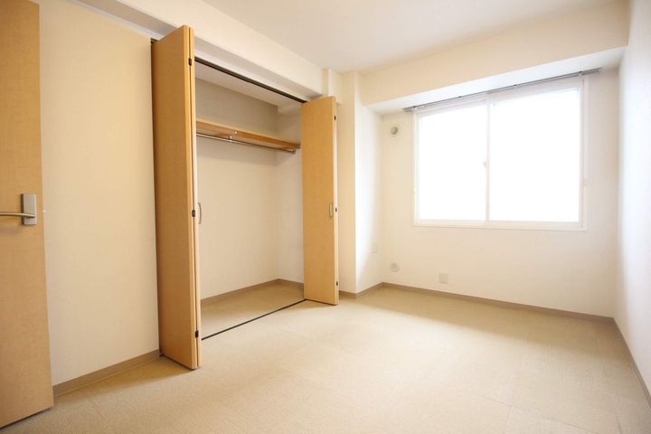 ティアラタワー中島倶楽部(Ⅰ−Ⅳ)2301の内装