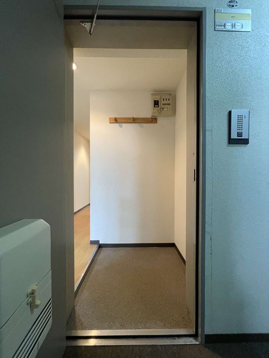 サンフロア山鼻の玄関