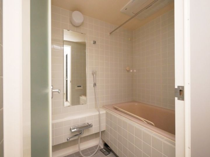 エルミタージュユリ401の風呂