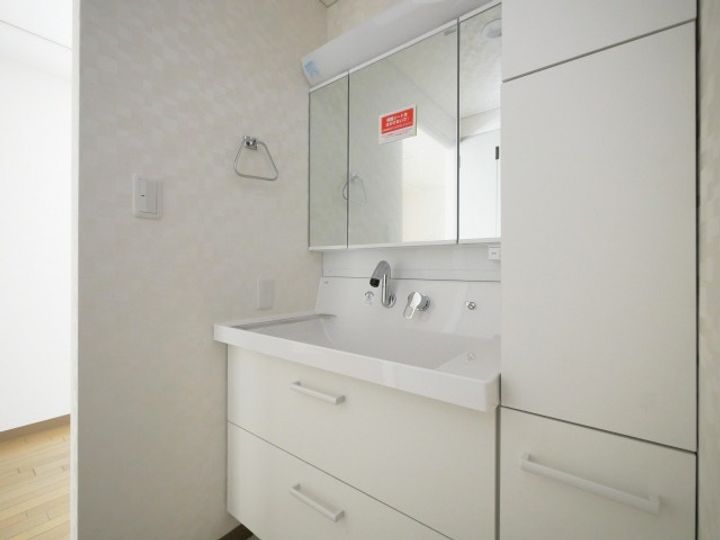 エルミタージュユリ401のその他画像