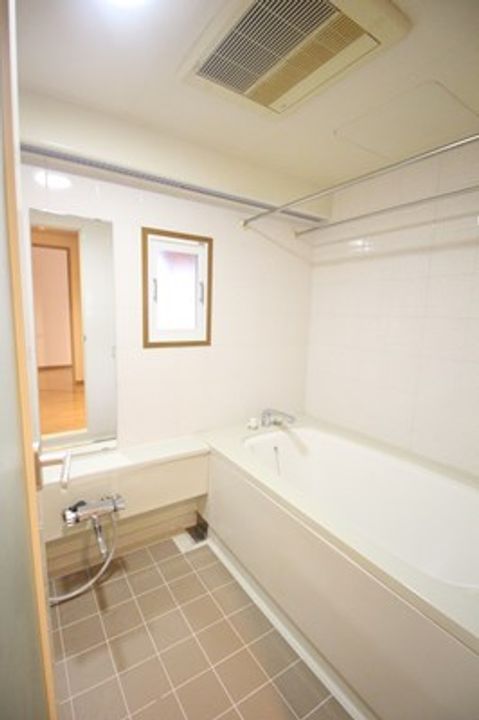 エルミタージュユリの風呂