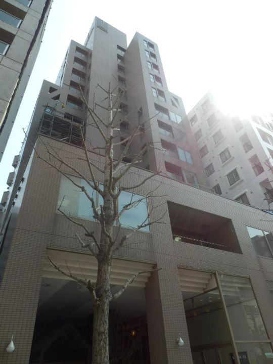 エルミタージュユリの外観