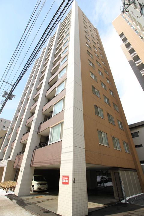 レジディア北2条イーストの外観